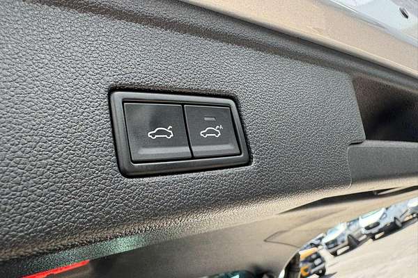 2022 Volkswagen Touareg 210TDI Elegance CR