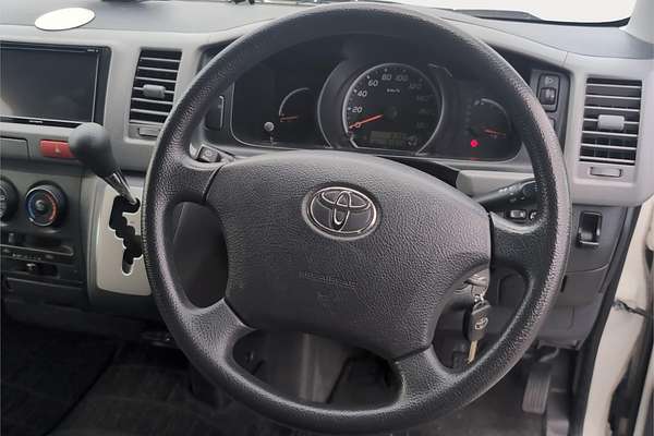 2013 Toyota Hiace 4WD