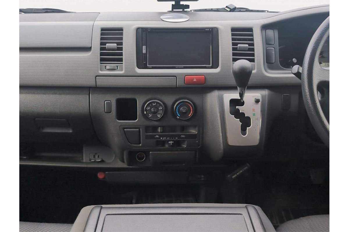 2013 Toyota Hiace 4WD