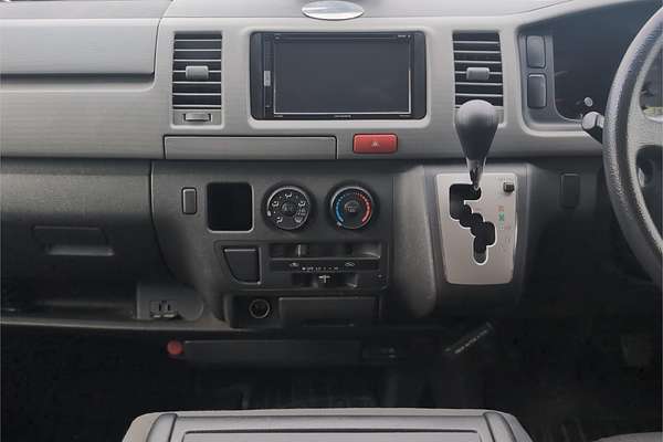 2013 Toyota Hiace 4WD