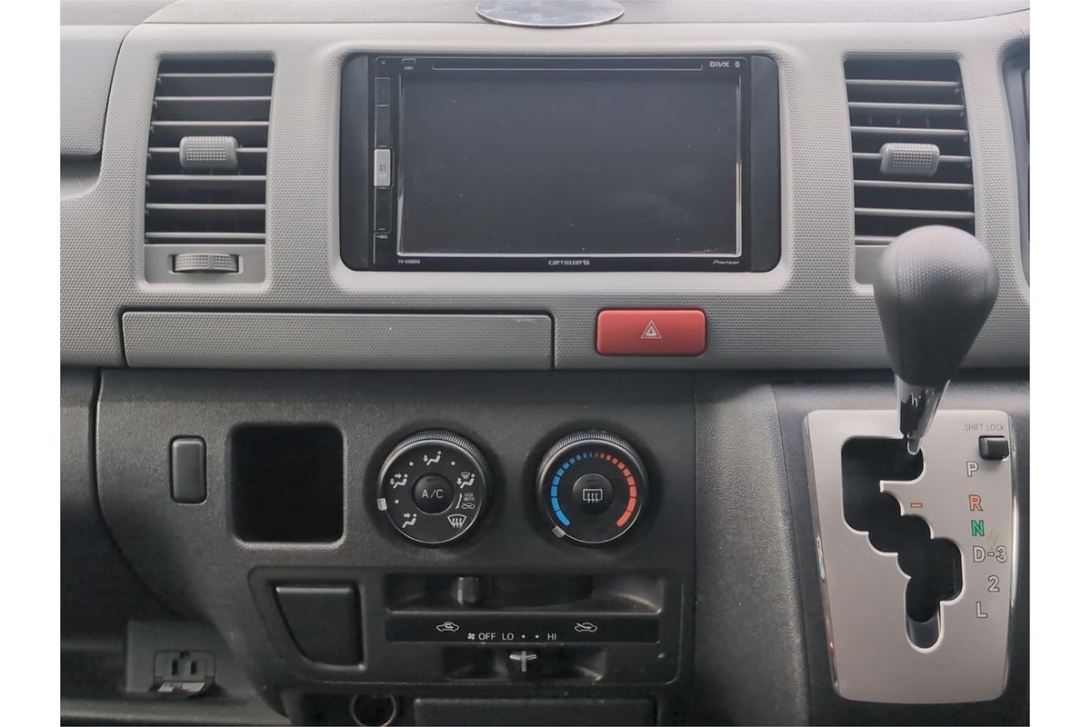 2013 Toyota Hiace 4WD