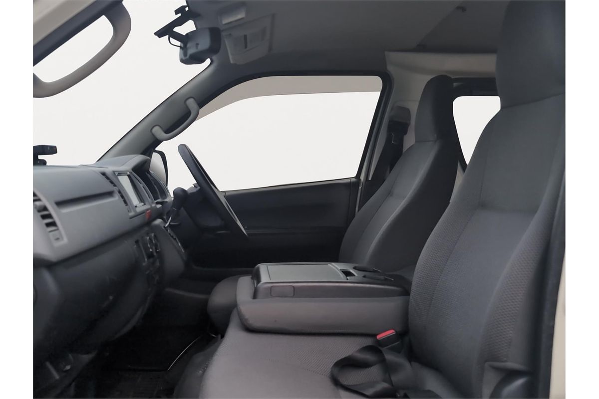 2013 Toyota Hiace 4WD