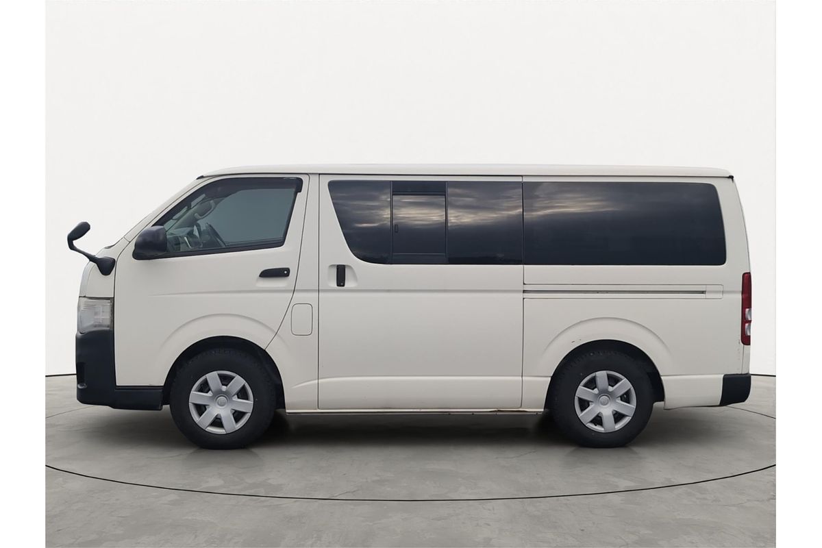 2013 Toyota Hiace 4WD