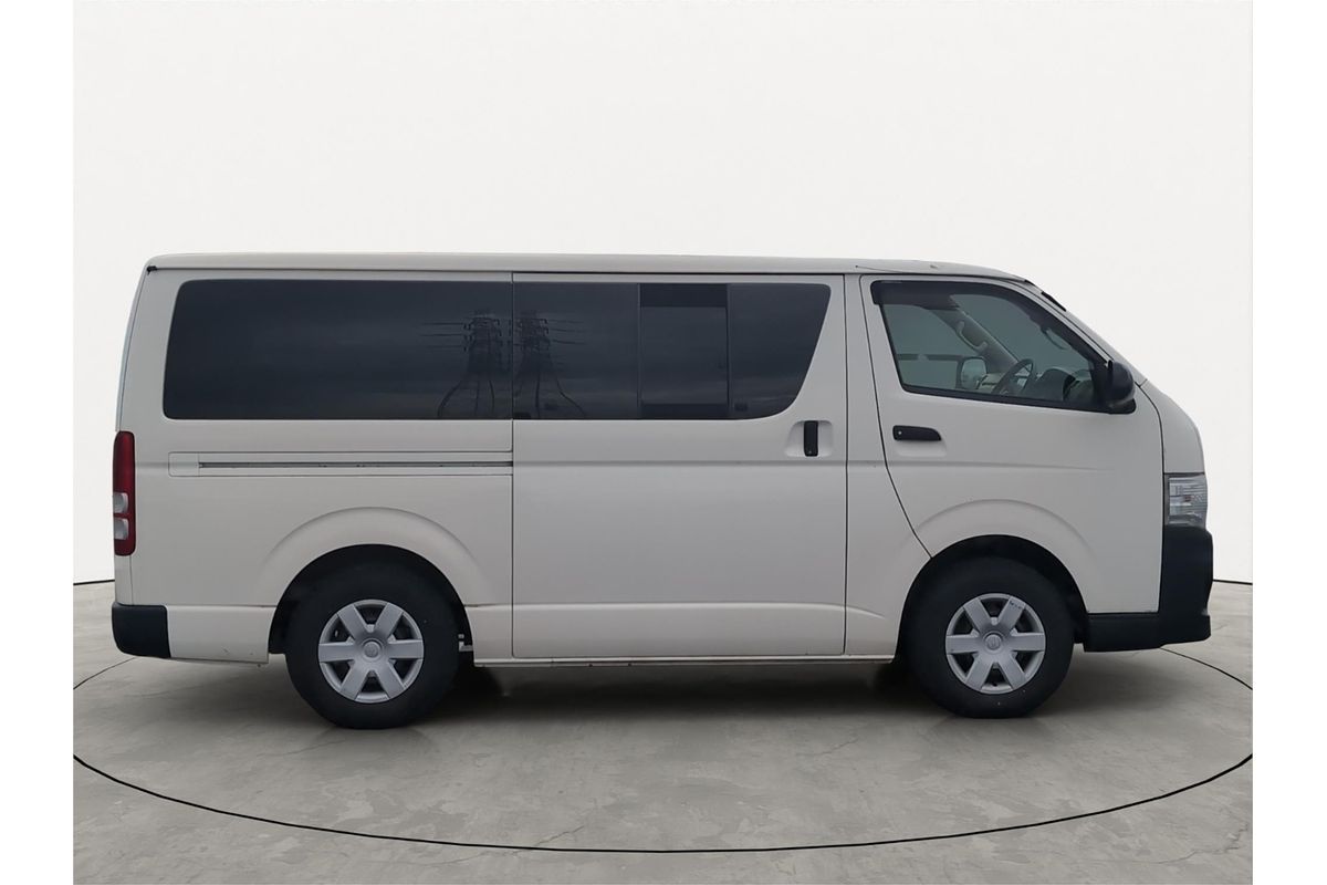 2013 Toyota Hiace 4WD