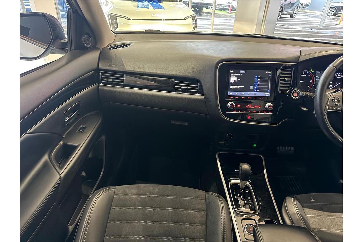 2020 Mitsubishi Outlander LS ZL