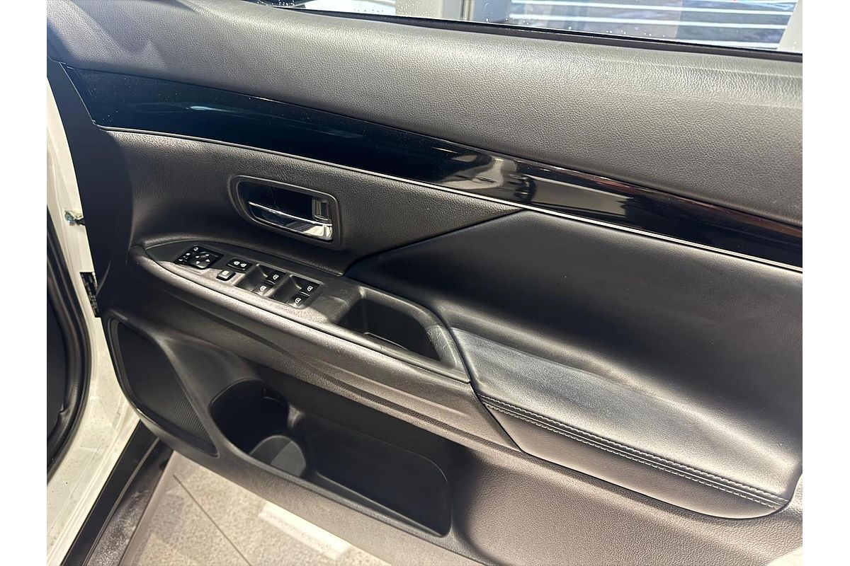 2020 Mitsubishi Outlander LS ZL