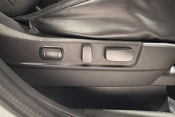 2020 Mitsubishi Outlander LS ZL