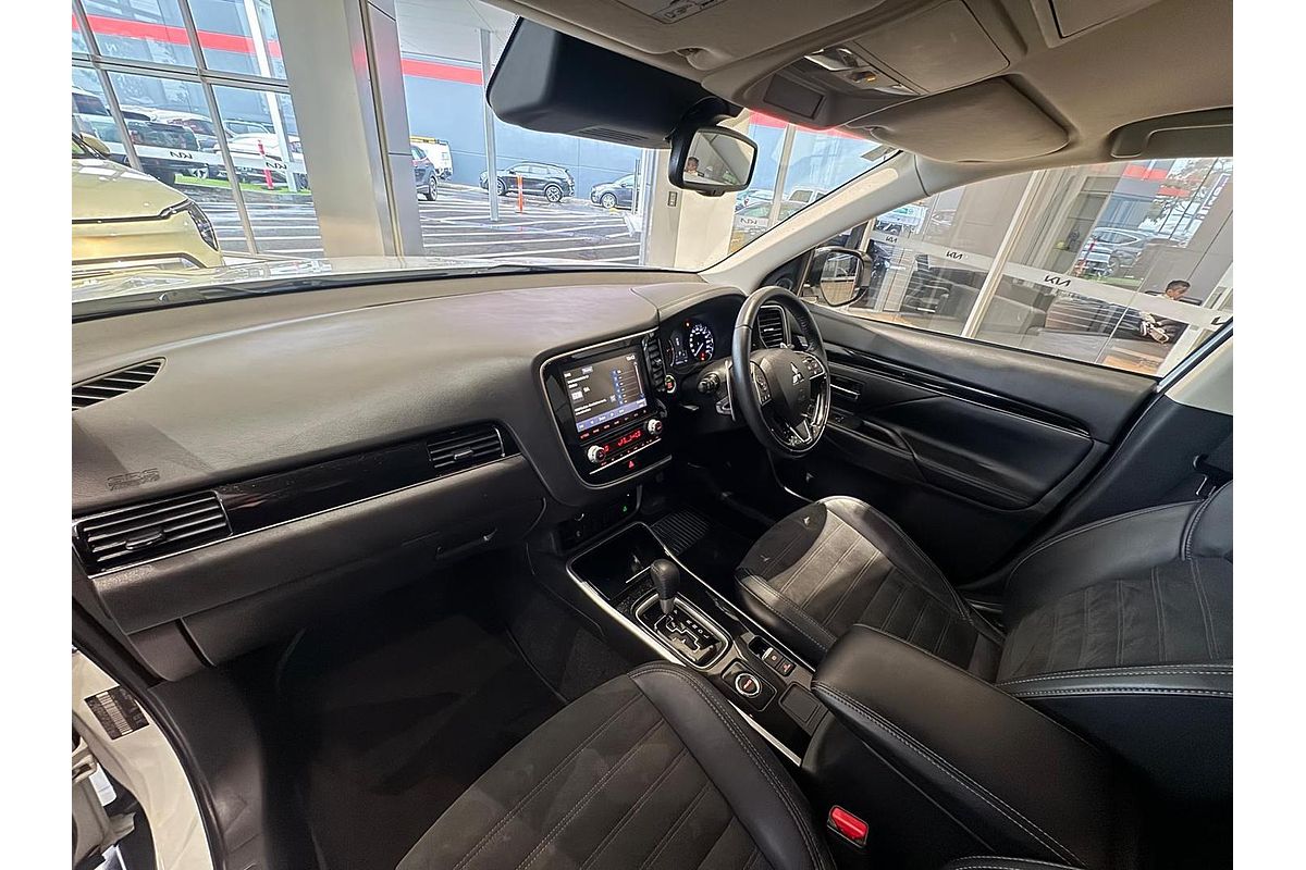 2020 Mitsubishi Outlander LS ZL