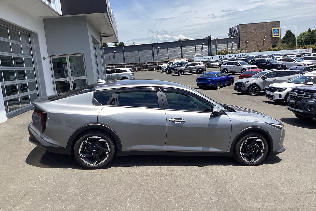 2025 Kia K4 GT-Line CL4m