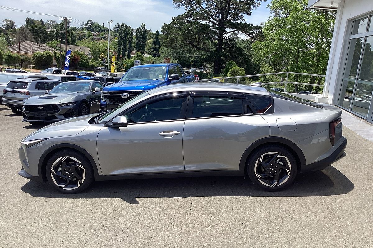 2025 Kia K4 GT-Line CL4m