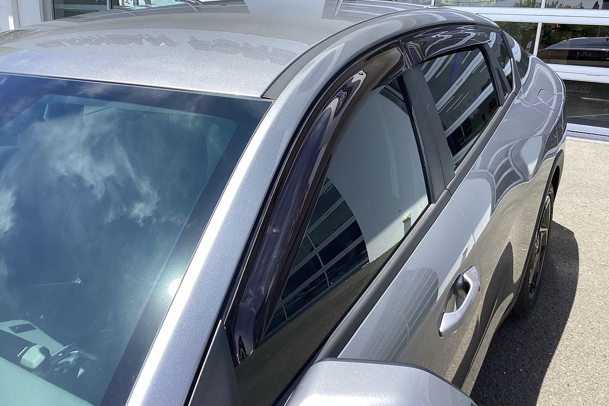 2025 Kia K4 GT-Line CL4m