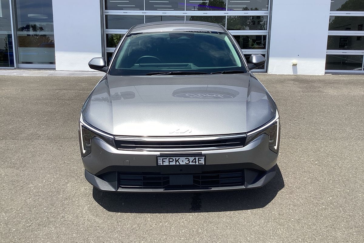 2025 Kia K4 GT-Line CL4m