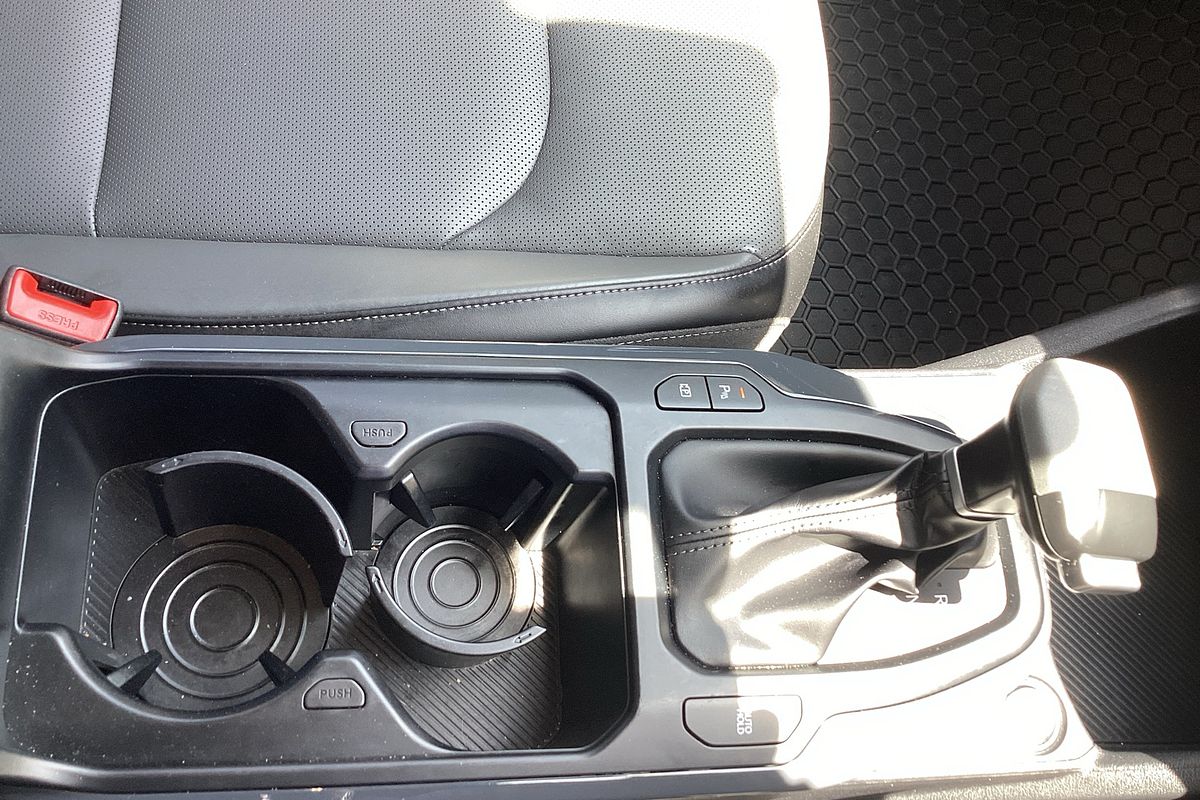 2025 Kia K4 GT-Line CL4m