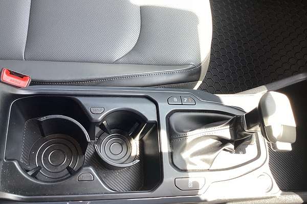 2025 Kia K4 GT-Line CL4m