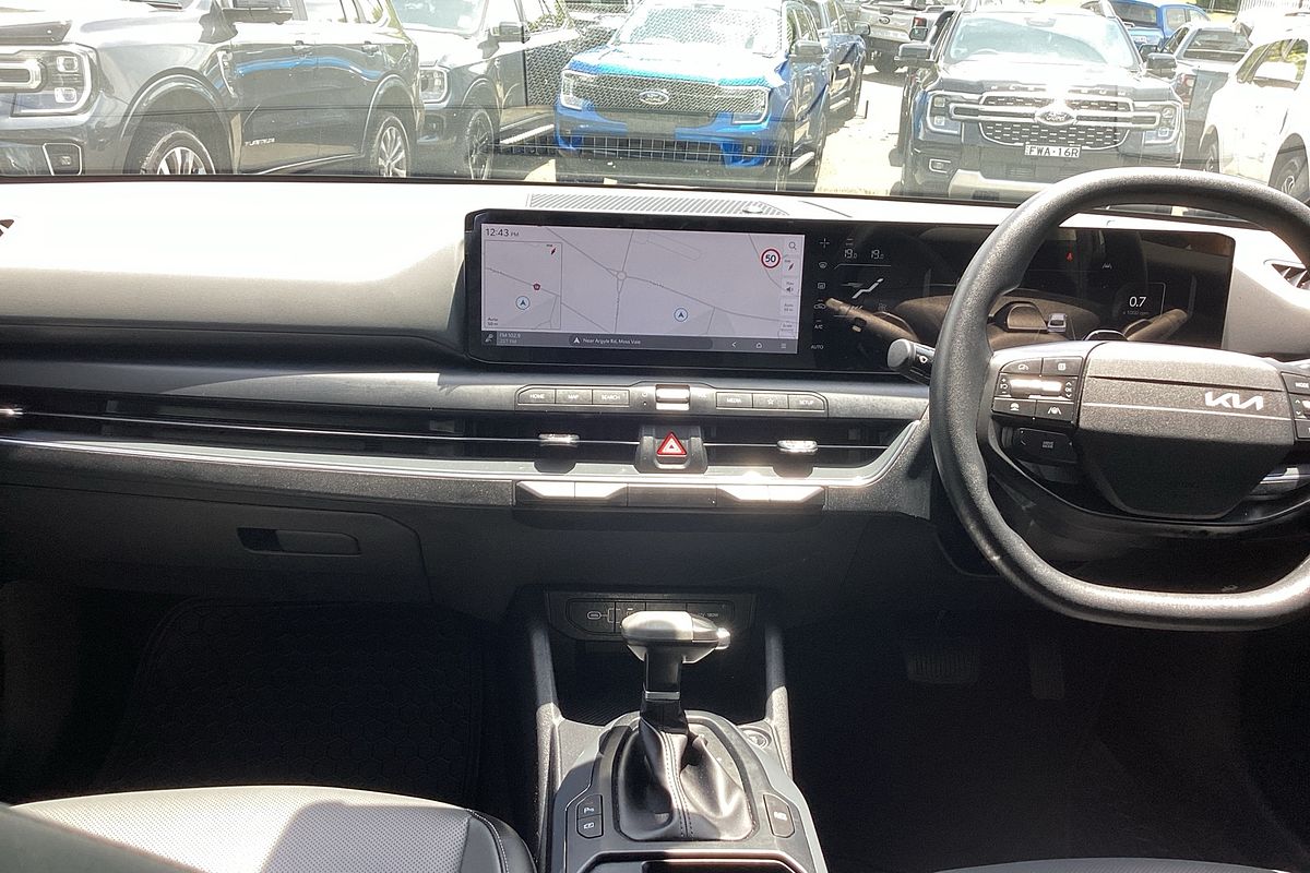 2025 Kia K4 GT-Line CL4m