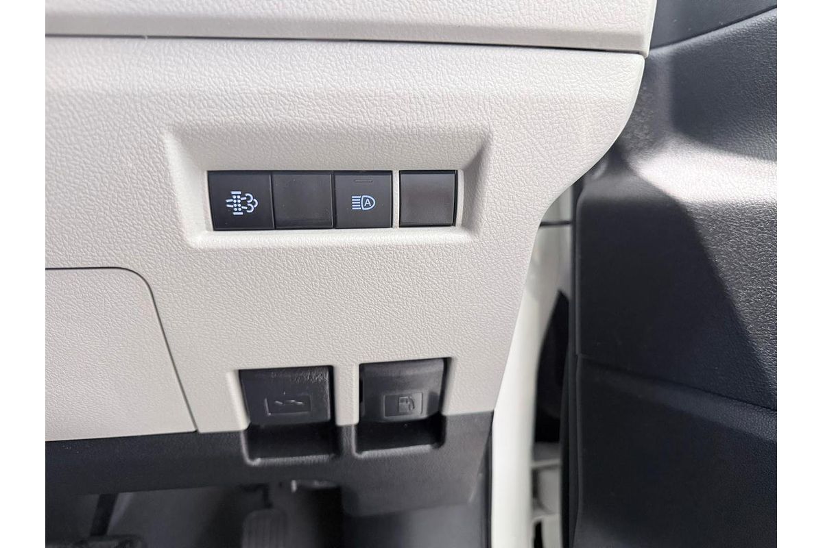 2020 Toyota Hiace GDH300R LWB