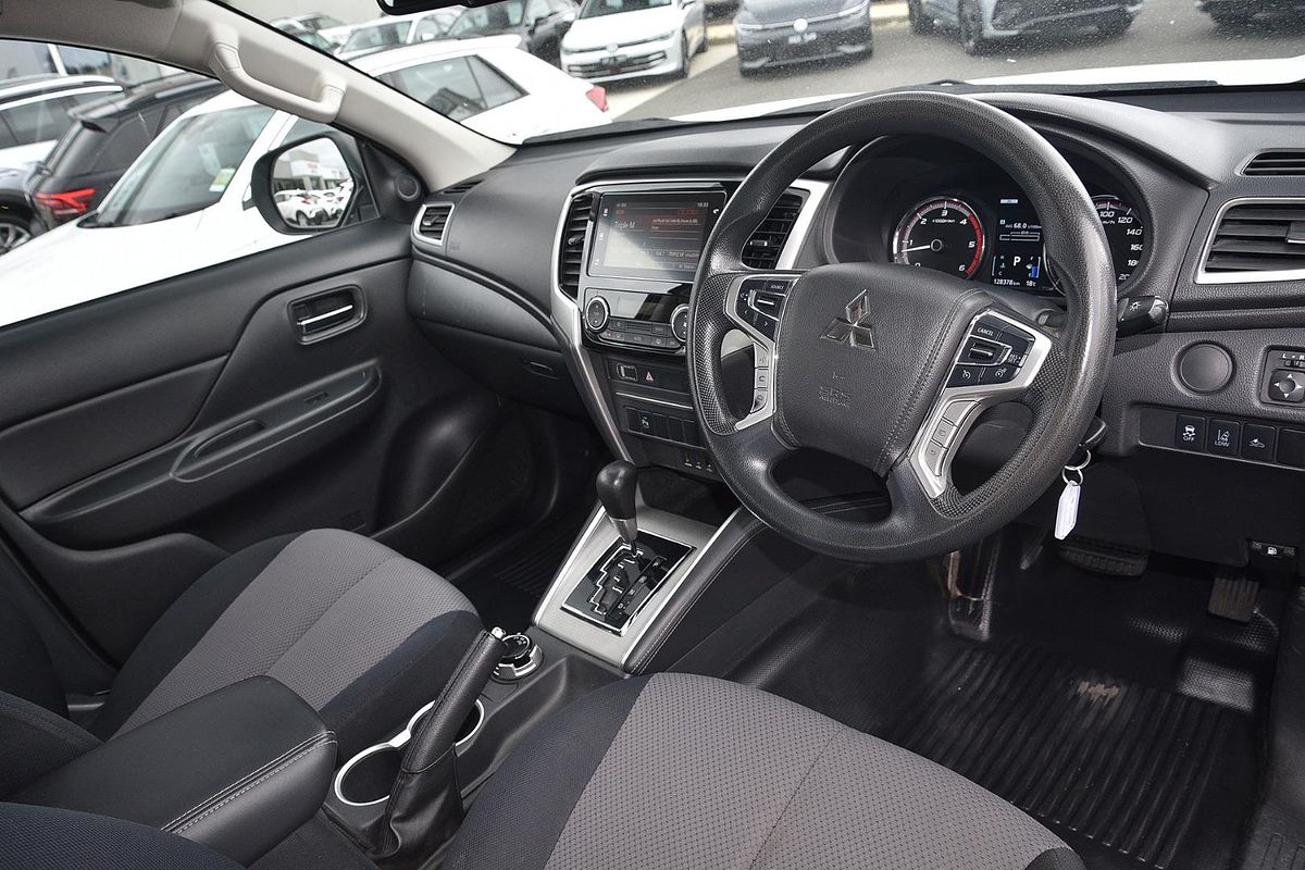 2019 Mitsubishi Triton GLX+ MR 4X4