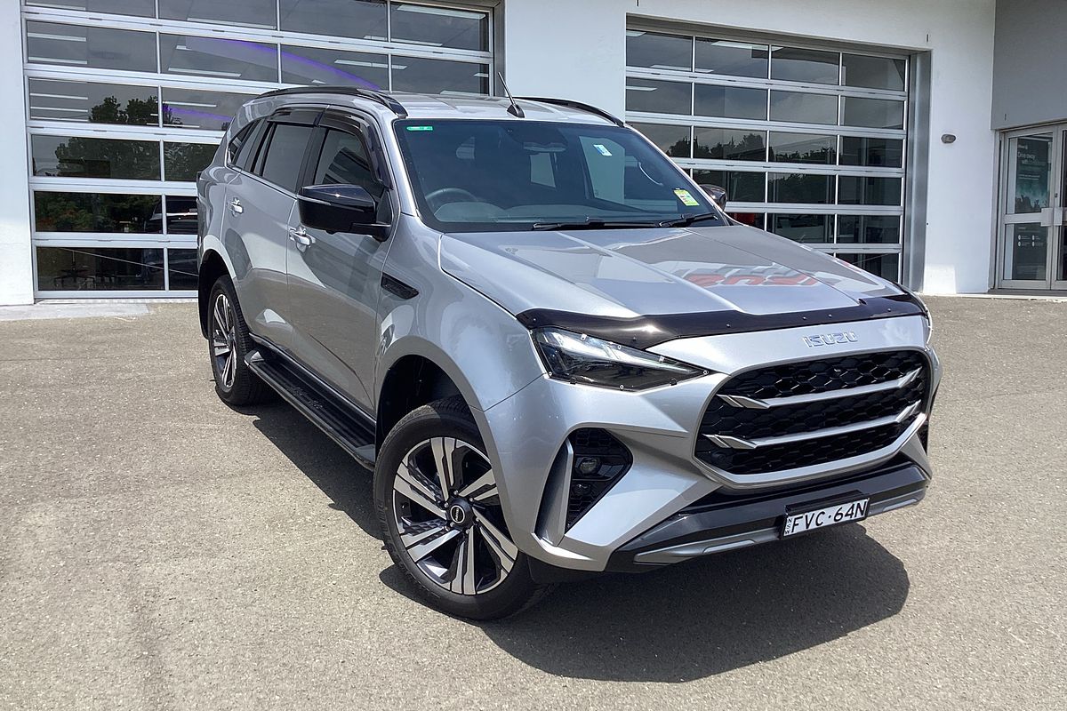 2025 Isuzu MU-X LS-T