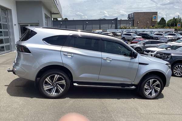 2025 Isuzu MU-X LS-T