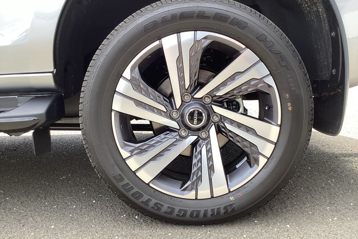 2025 Isuzu MU-X LS-T