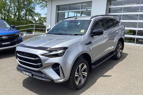 2025 Isuzu MU-X LS-T