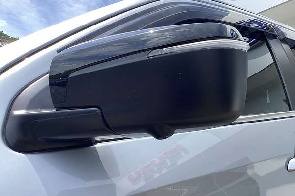 2025 Isuzu MU-X LS-T