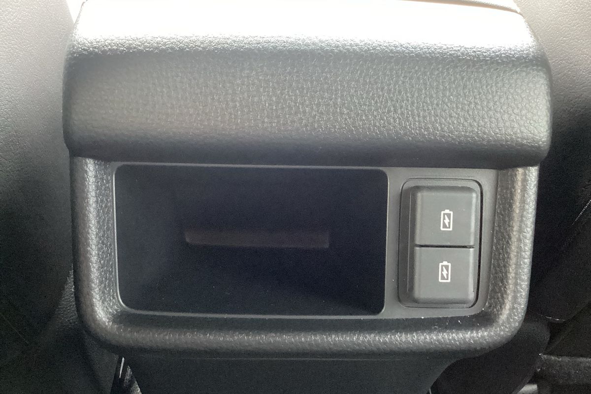 2025 Isuzu MU-X LS-T