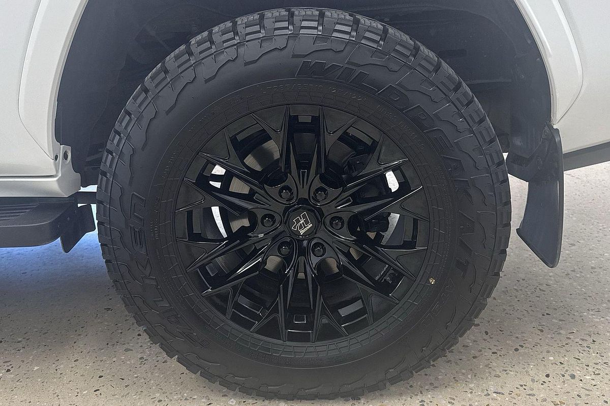 2022 Toyota Landcruiser Sahara FJA300R