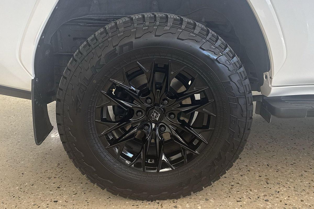 2022 Toyota Landcruiser Sahara FJA300R