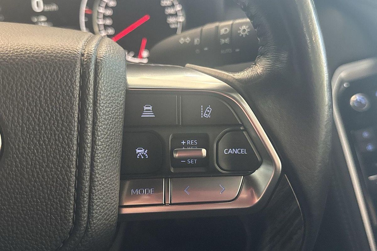 2022 Toyota Landcruiser Sahara FJA300R