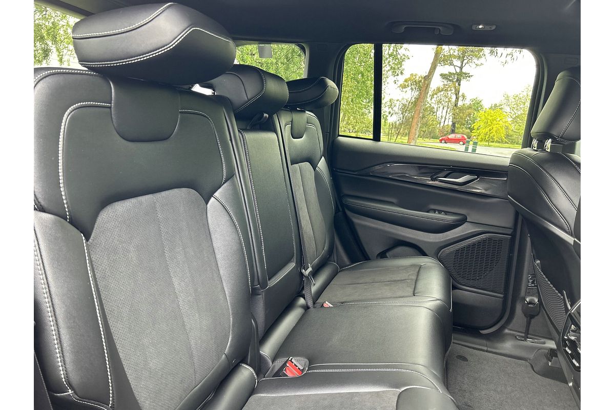 2024 Jeep Grand Cherokee Night Eagle WL