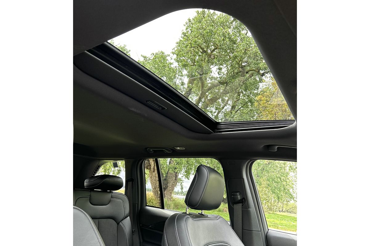 2024 Jeep Grand Cherokee Night Eagle WL