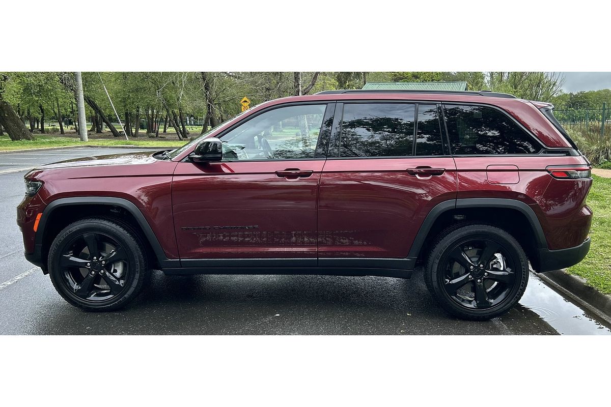 2024 Jeep Grand Cherokee Night Eagle WL