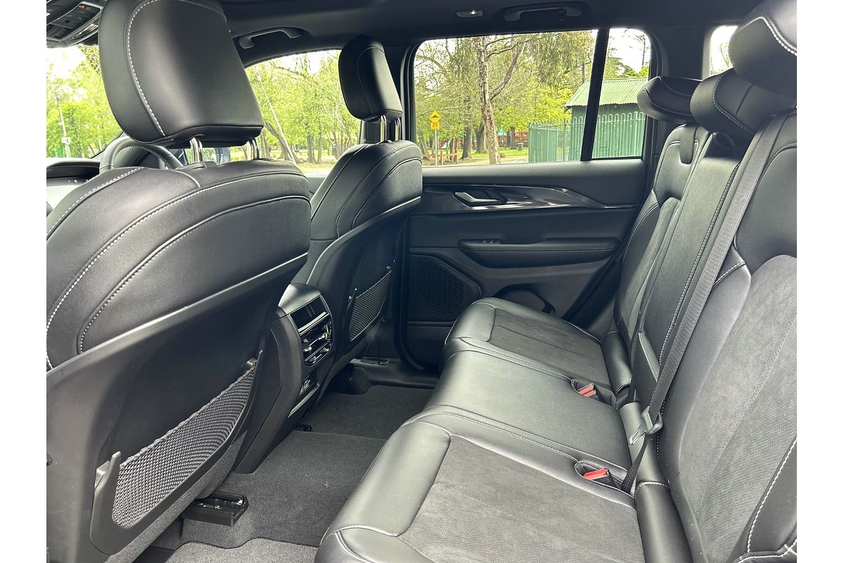 2024 Jeep Grand Cherokee Night Eagle WL