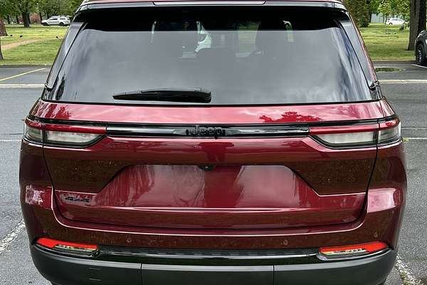 2024 Jeep Grand Cherokee Night Eagle WL