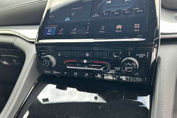 2024 Jeep Grand Cherokee Night Eagle WL