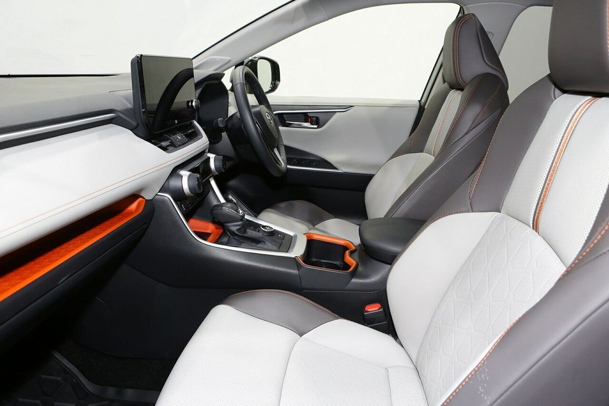 2024 Toyota RAV4 Edge AXAH54R