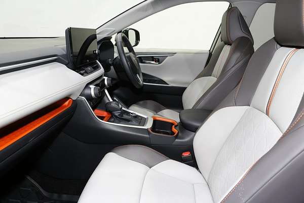 2024 Toyota RAV4 Edge AXAH54R