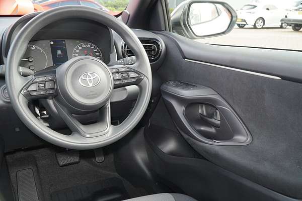 2025 Toyota Yaris Ascent Sport Hybrid MXPH10R