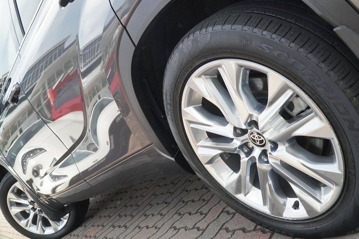 2022 Toyota Kluger Grande AXUH78R