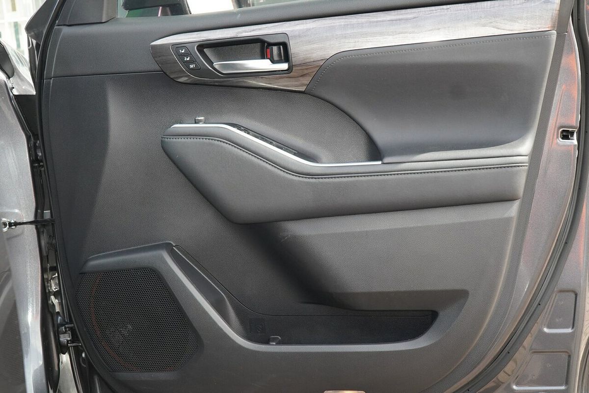 2022 Toyota Kluger Grande AXUH78R