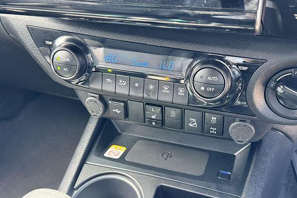 2024 Toyota Hilux Rogue 48V GUN126R 4X4