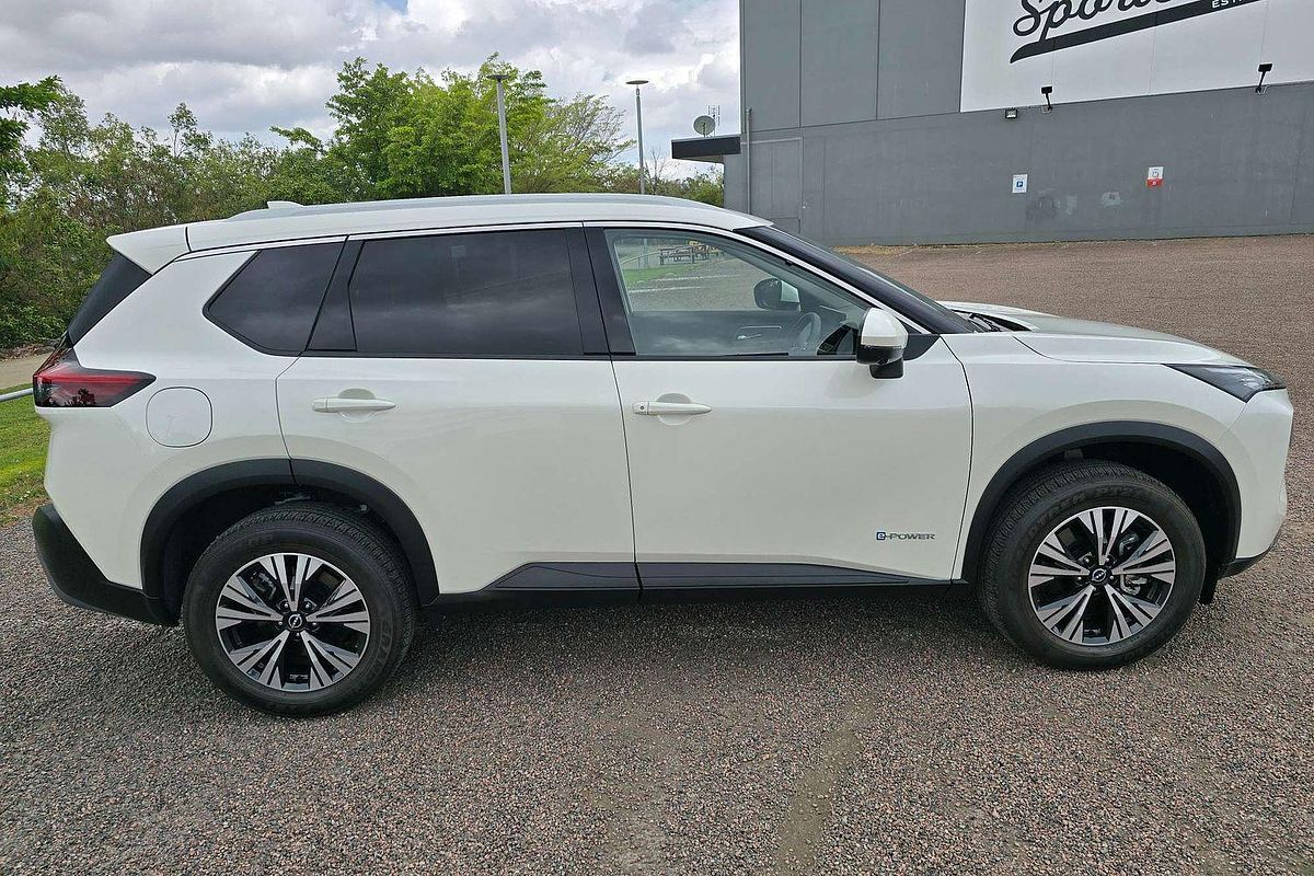 2025 Nissan X-TRAIL ST-L e-POWER T33