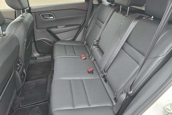 2025 Nissan X-TRAIL ST-L e-POWER T33