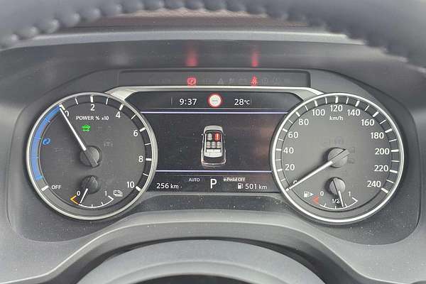 2025 Nissan X-TRAIL ST-L e-POWER T33