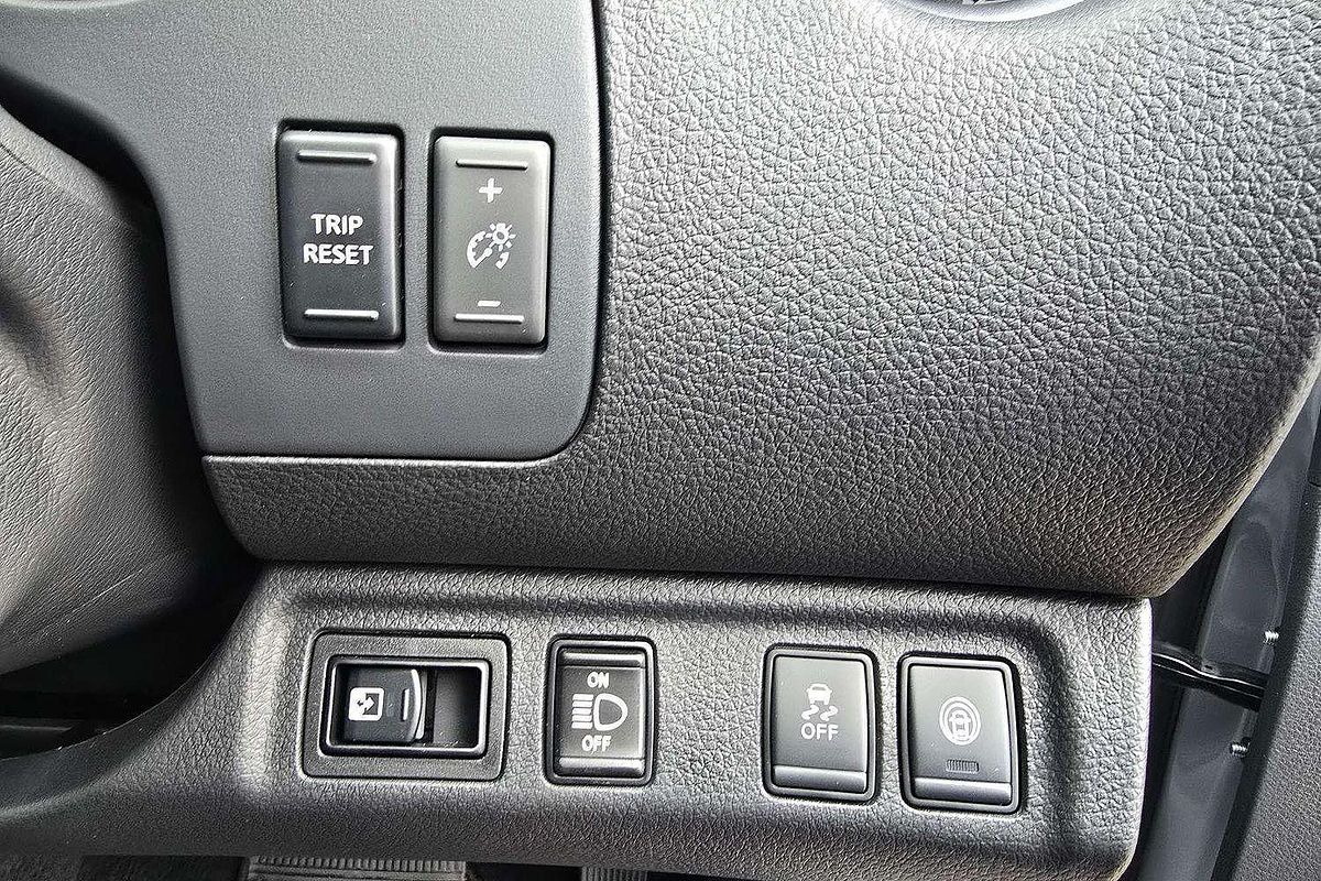 2025 Nissan Navara PRO-4X Warrior D23 4X4