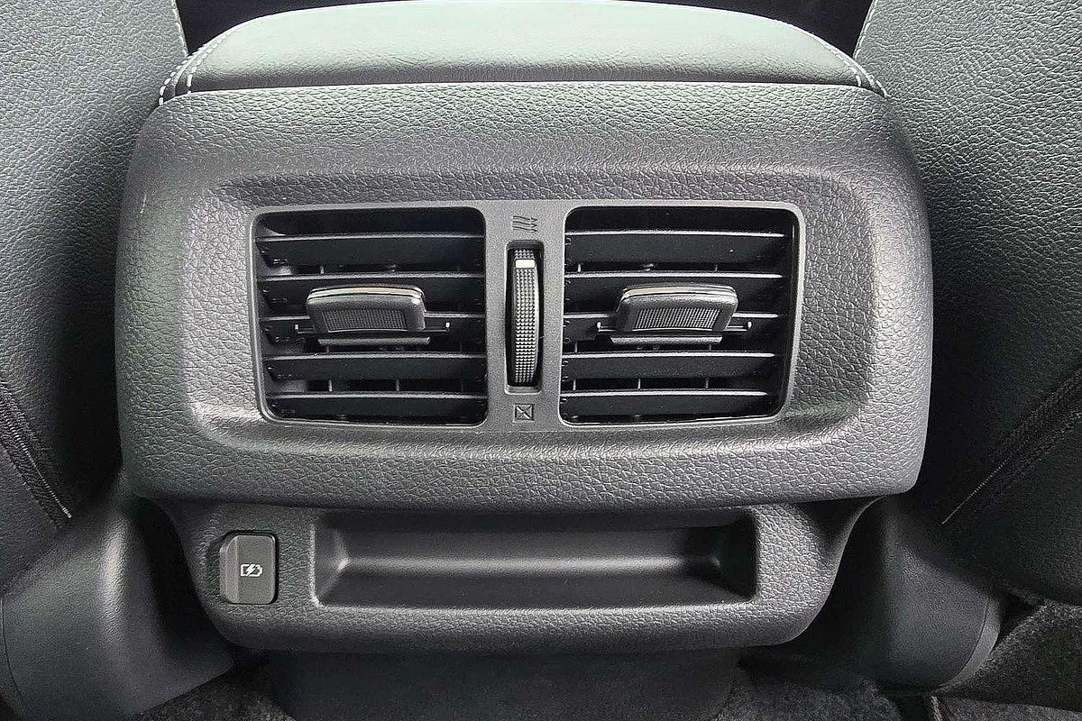 2025 Nissan Navara PRO-4X Warrior D23 4X4