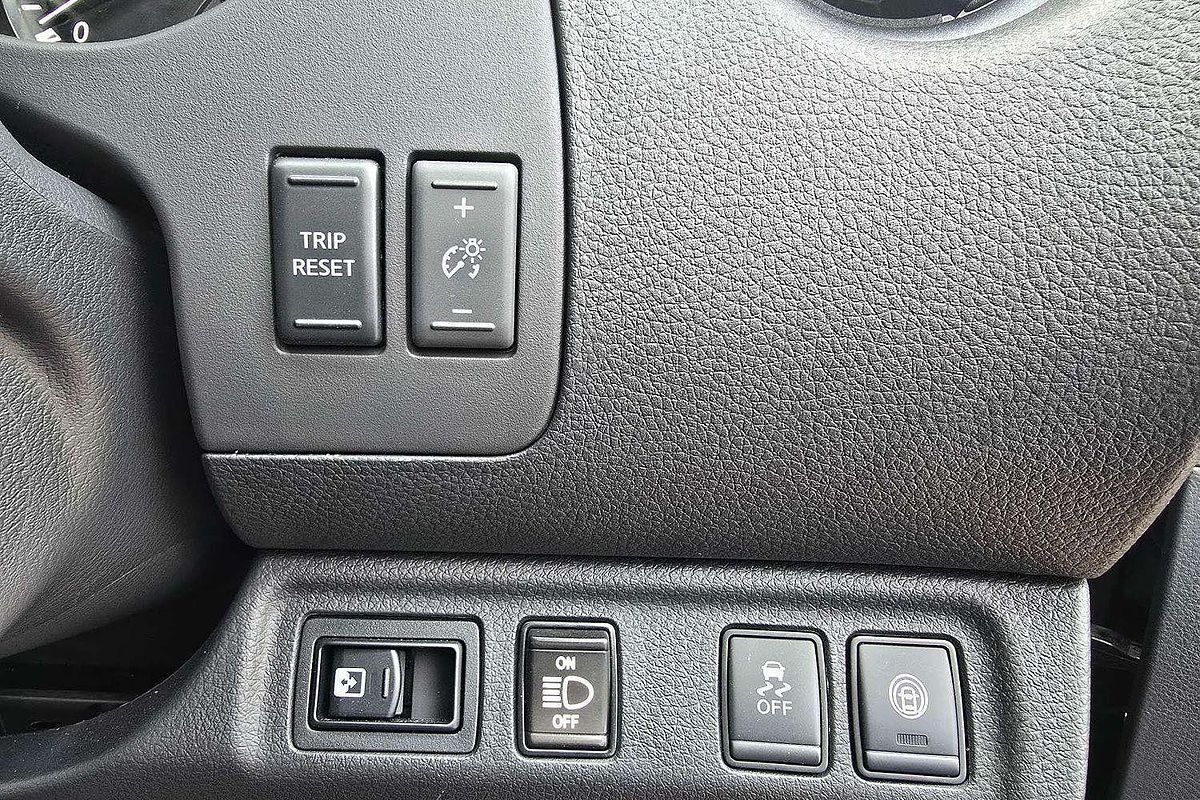 2025 Nissan Navara PRO-4X Warrior D23 4X4