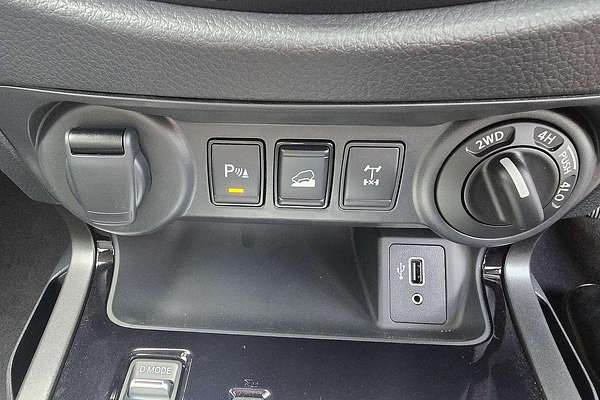2025 Nissan Navara PRO-4X Warrior D23 4X4
