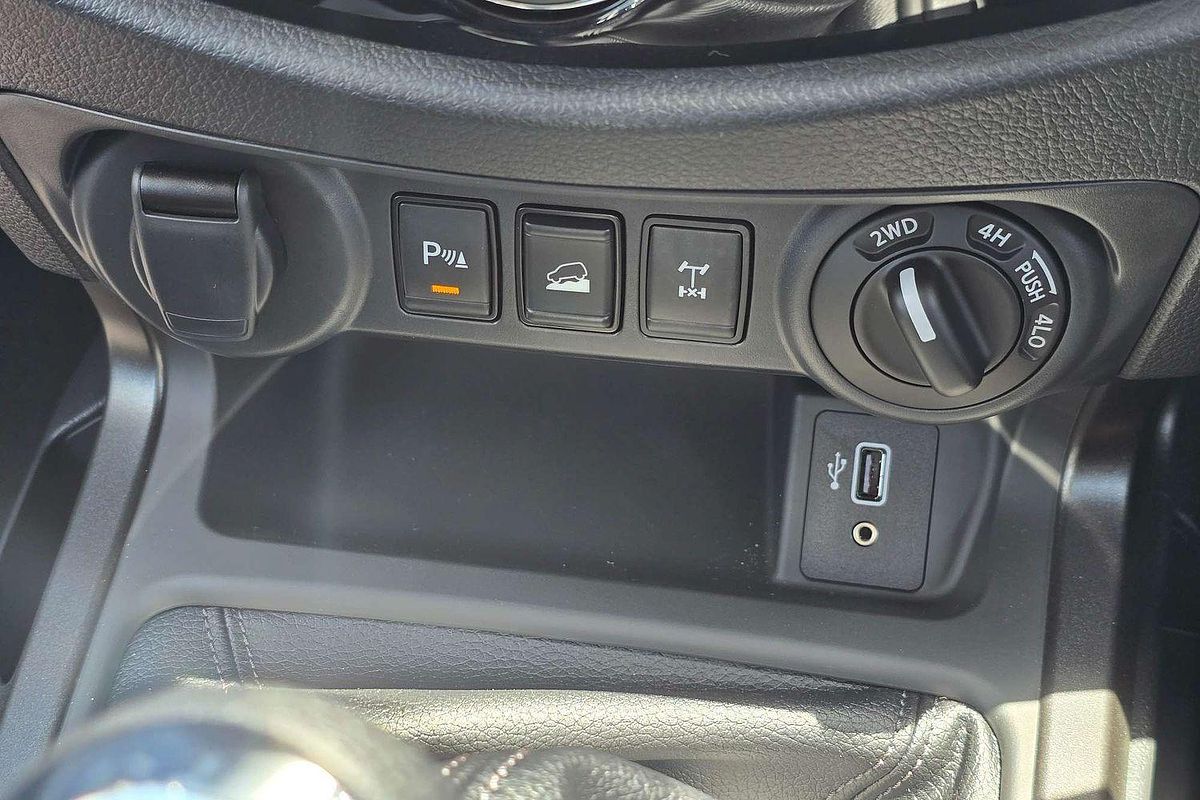 2024 Nissan Navara PRO-4X Warrior D23 4X4